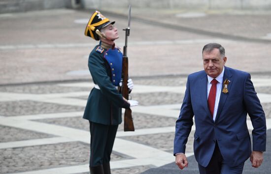Republika Srpska President Milorad Dodik arrives at the Kremlin to meet with Russian President Vladimir Putin ahead of the military parade to mark the 80th anniversary of Victory. On May 9, Russia celebrates the 80th anniversary of Victory in the Great Patriotic War of 1941-1945. Location: Russia, Moscow. Author: Alexei Danichev/Sputnik. President of Russia Vladimir Putin's meeting with foreign leaders