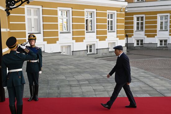 Armenian Prime Minister Nikol Pashinyan arrives at the Kremlin to meet with Russian President Vladimir Putin ahead of the military parade to mark the 80th anniversary of Victory. On May 9, Russia celebrates the 80th anniversary of Victory in the Great Patriotic War of 1941-1945. Location: Russia, Moscow. Author: Alexei Danichev/Sputnik. President of Russia Vladimir Putin's meeting with foreign leaders