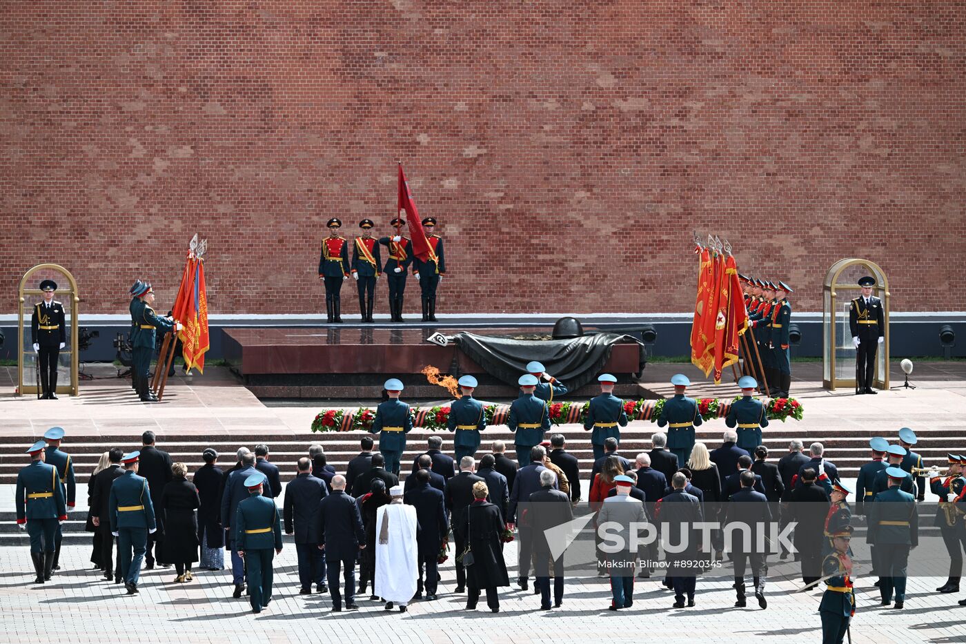 Wreath-laying ceremony at the Tomb of the Unknown Soldier