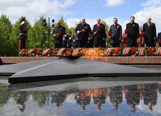 Wreath-laying ceremony at the Tomb of the Unknown Soldier