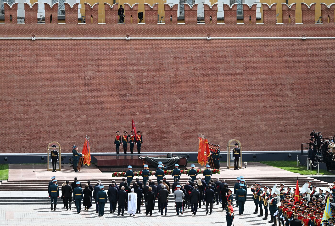 Wreath-laying ceremony at the Tomb of the Unknown Soldier