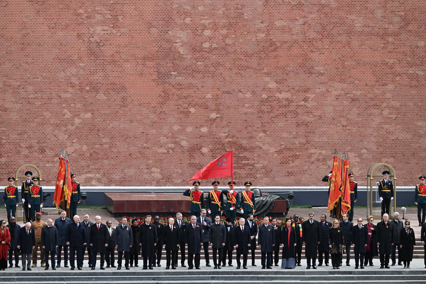Wreath-laying ceremony at the Tomb of the Unknown Soldier