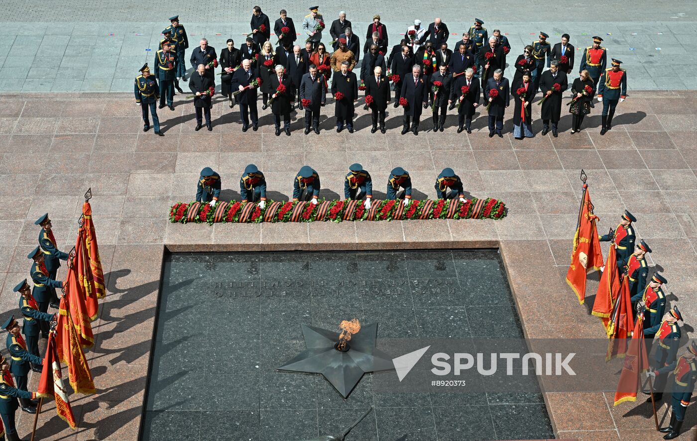 Wreath-laying ceremony at the Tomb of the Unknown Soldier