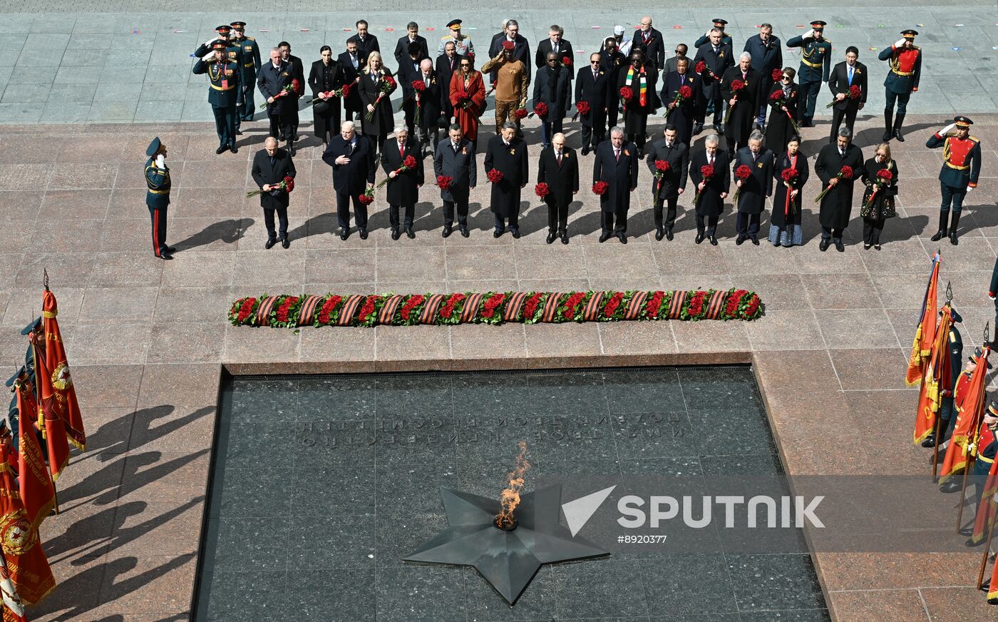 Wreath-laying ceremony at the Tomb of the Unknown Soldier