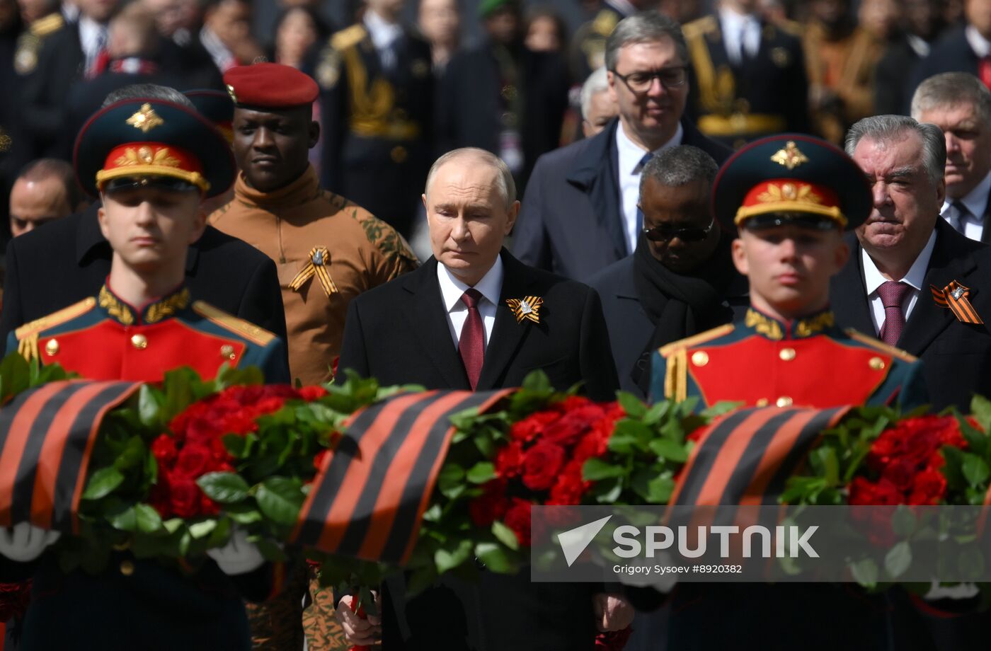 Wreath-laying ceremony at the Tomb of the Unknown Soldier