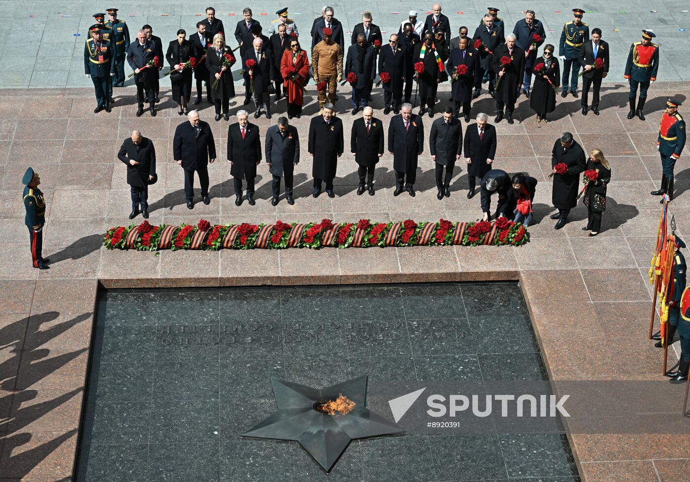 Wreath-laying ceremony at the Tomb of the Unknown Soldier