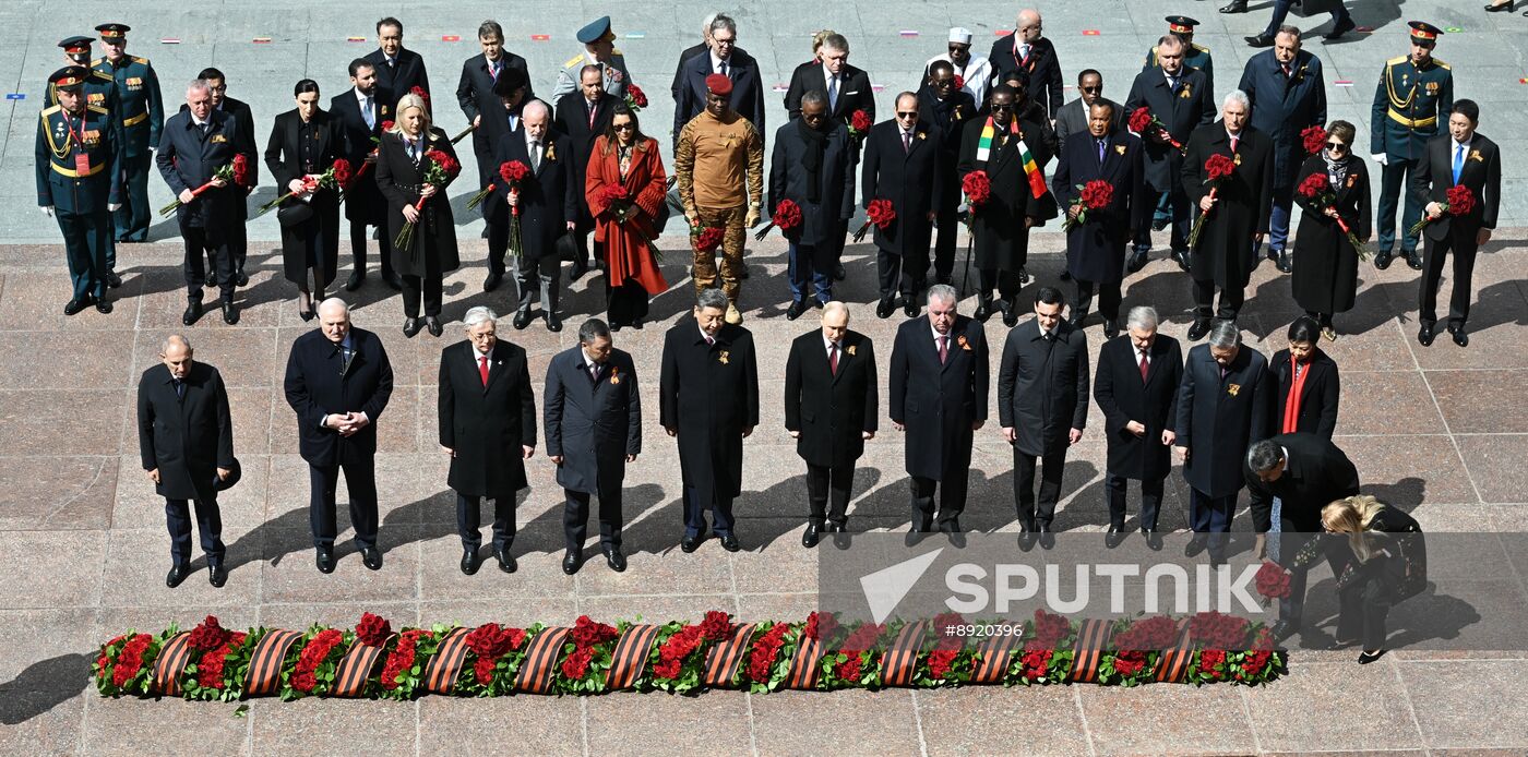 Wreath-laying ceremony at the Tomb of the Unknown Soldier