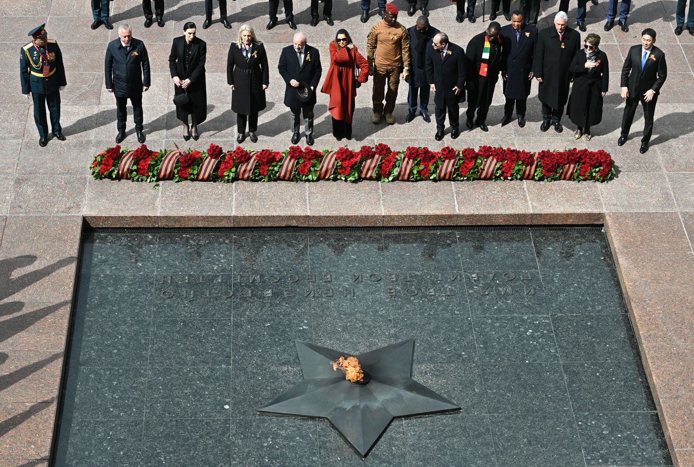 Wreath-laying ceremony at the Tomb of the Unknown Soldier