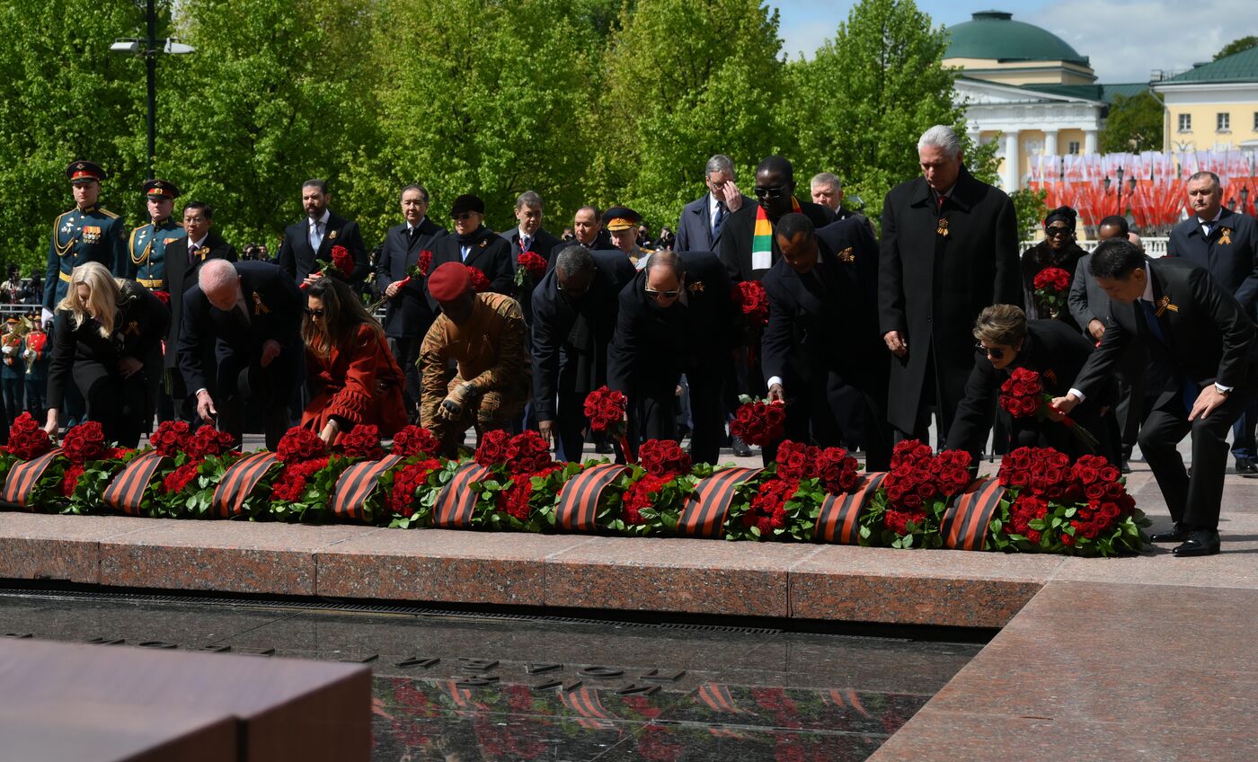 Wreath-laying ceremony at the Tomb of the Unknown Soldier