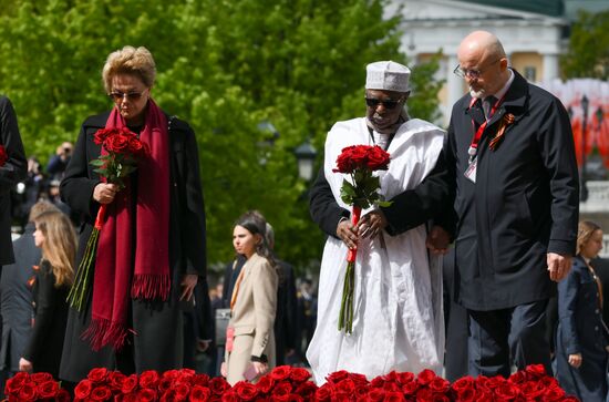 Wreath-laying ceremony at the Tomb of the Unknown Soldier
