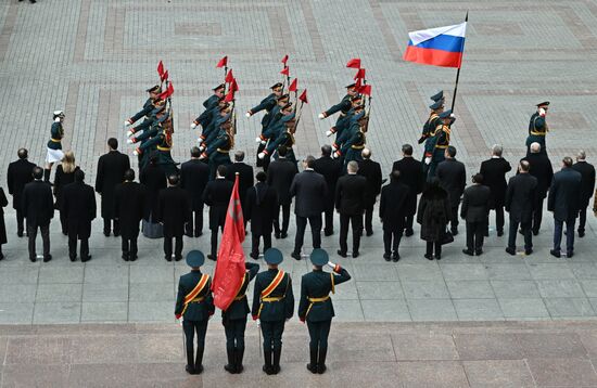 Wreath-laying ceremony at the Tomb of the Unknown Soldier