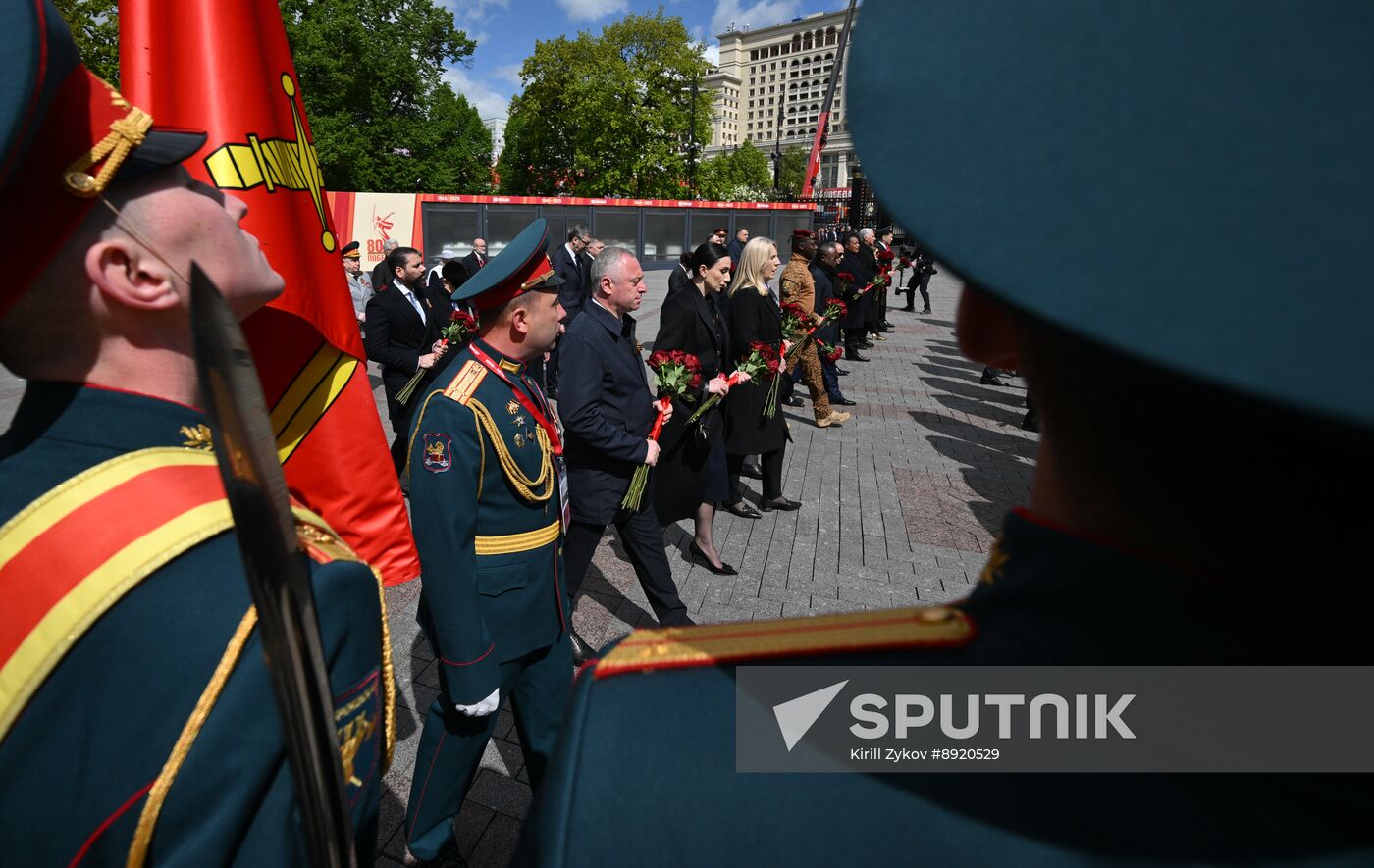 Wreath-laying ceremony at the Tomb of the Unknown Soldier