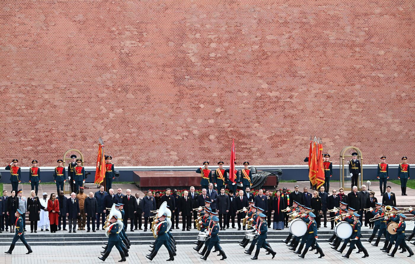 Wreath-laying ceremony at the Tomb of the Unknown Soldier