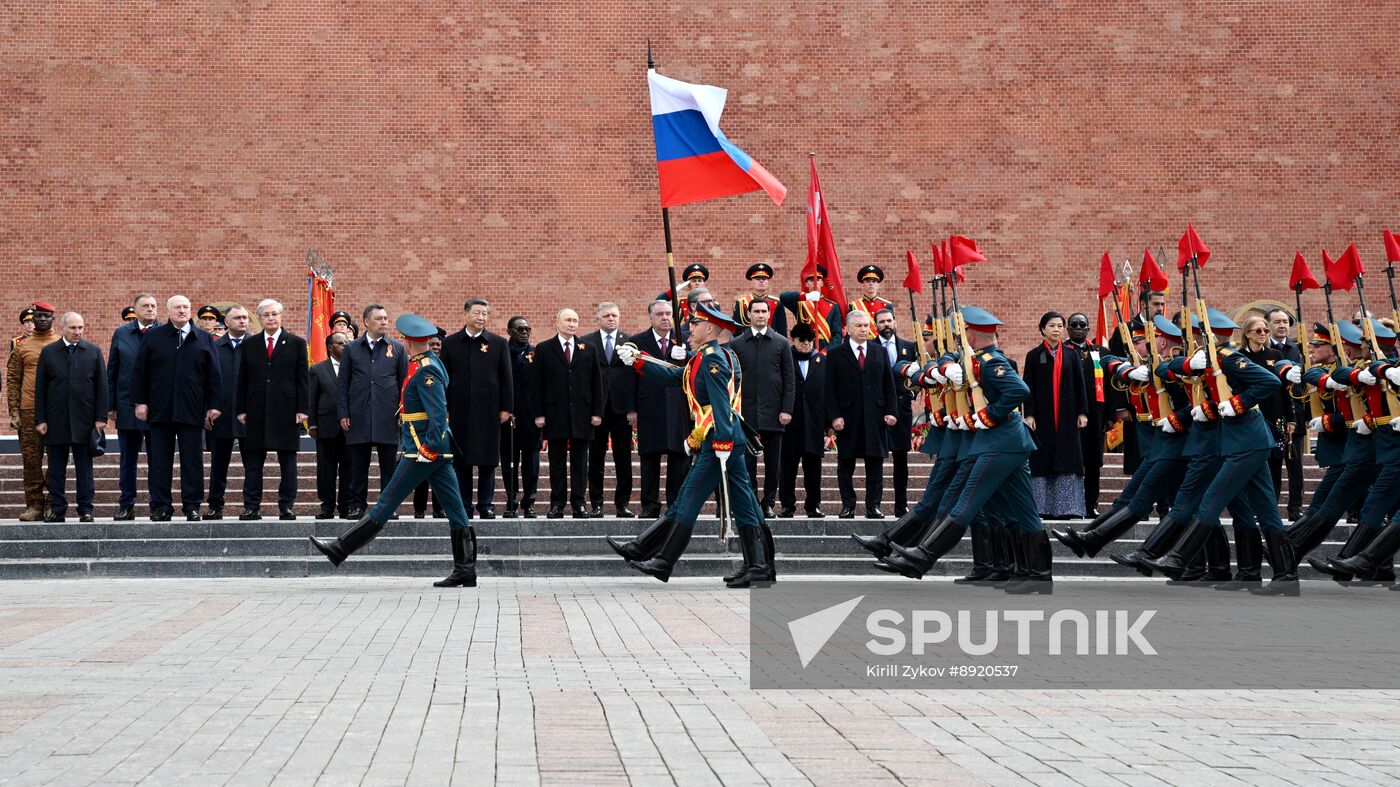 Wreath-laying ceremony at the Tomb of the Unknown Soldier