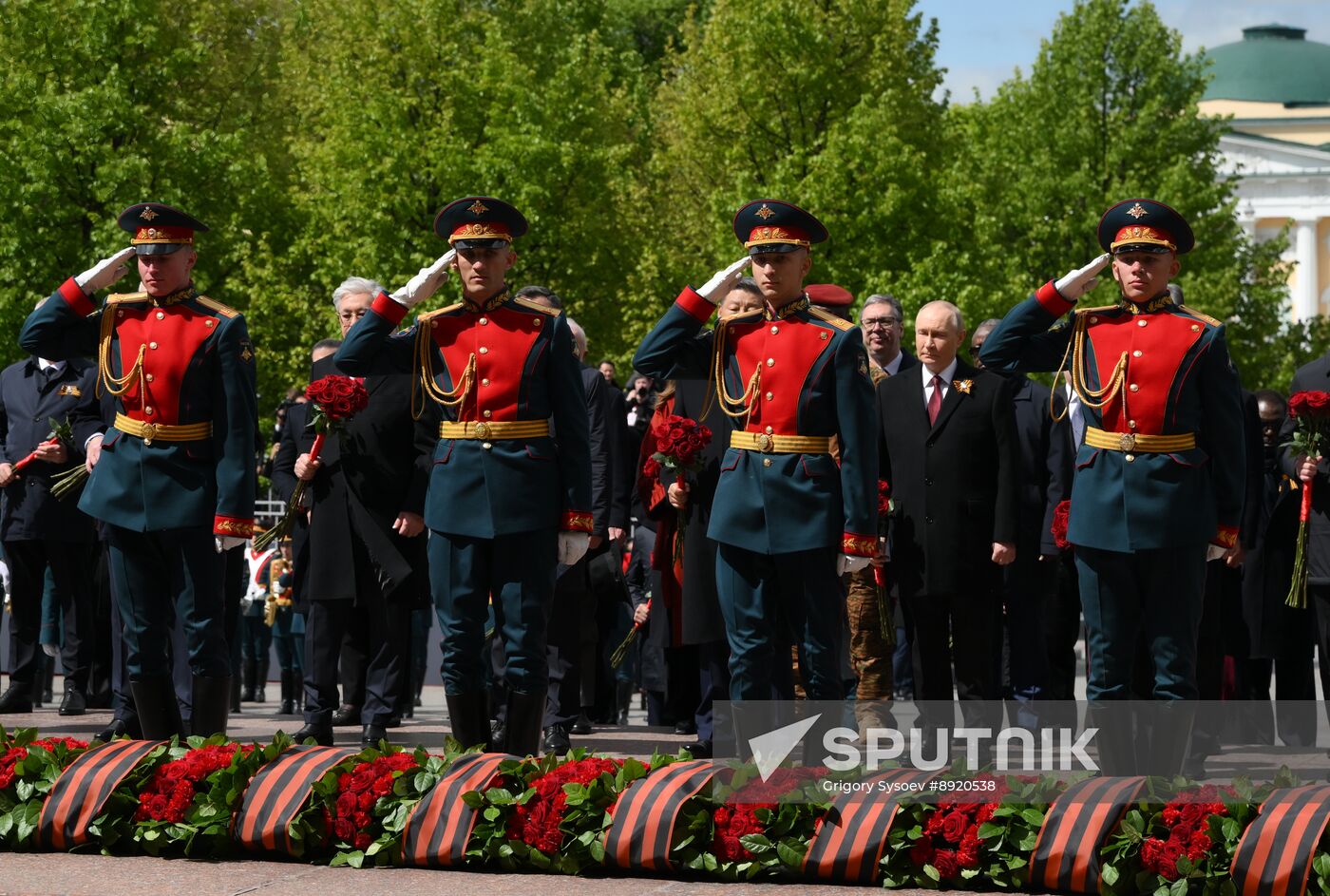 Wreath-laying ceremony at the Tomb of the Unknown Soldier