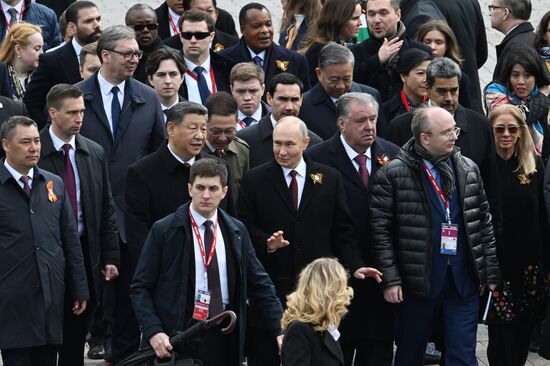President of Russia Vladimir Putin and foreign leaders at a joint wreath-laying ceremony at the Tomb of the Unknown Soldier in Alexander Garden, Moscow. Russia marks the 80th anniversary of Victory in the Great Patriotic War of 1941-1945. Location: Russia, Moscow. Author: Maksim Blinov/Sputnik. Wreath-laying ceremony at the Tomb of the Unknown Soldier