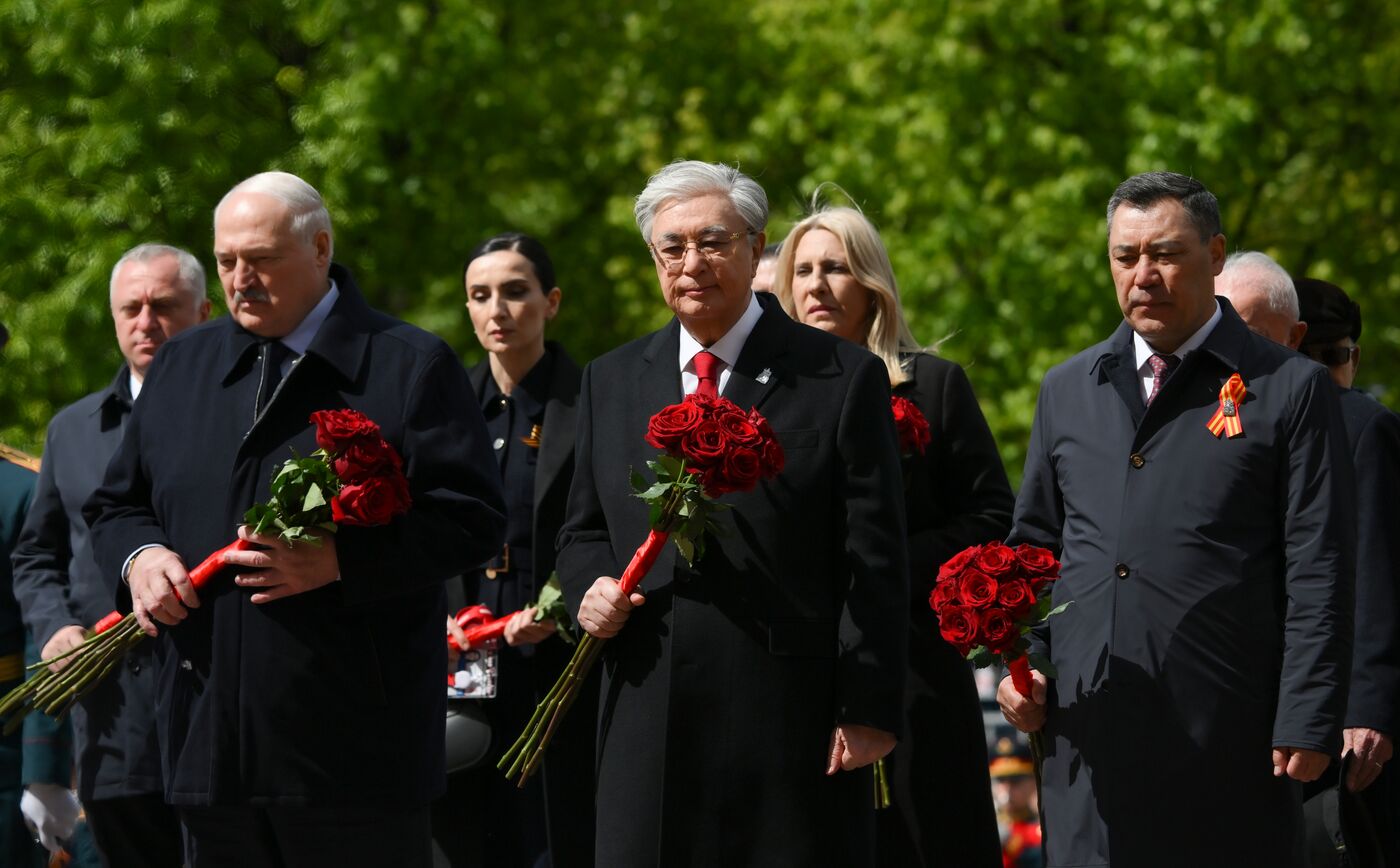 Wreath-laying ceremony at the Tomb of the Unknown Soldier