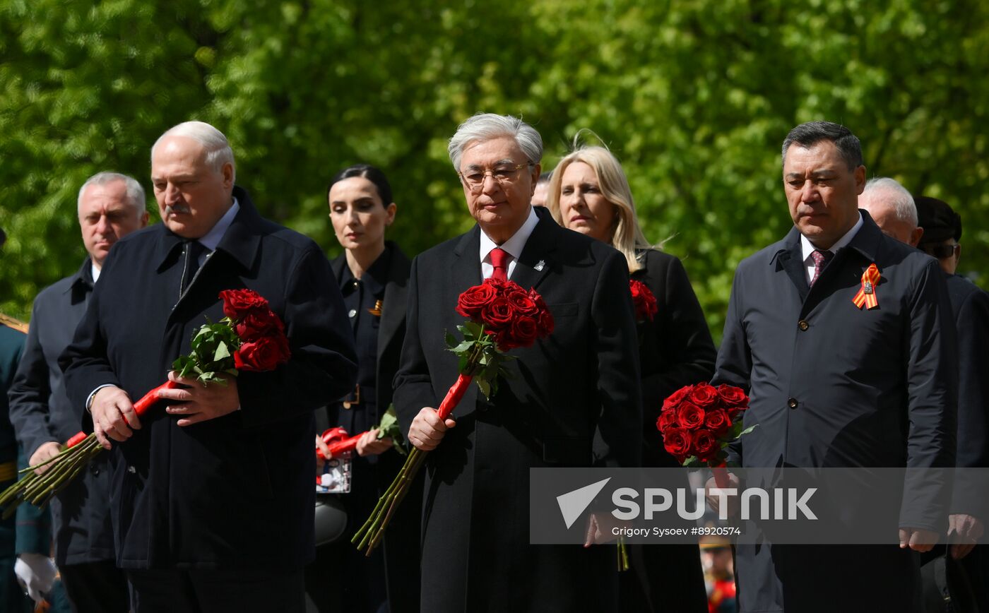 Wreath-laying ceremony at the Tomb of the Unknown Soldier