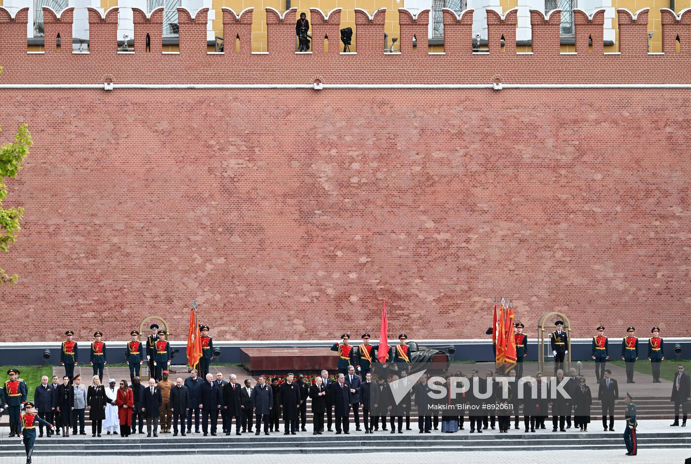 Wreath-laying ceremony at the Tomb of the Unknown Soldier
