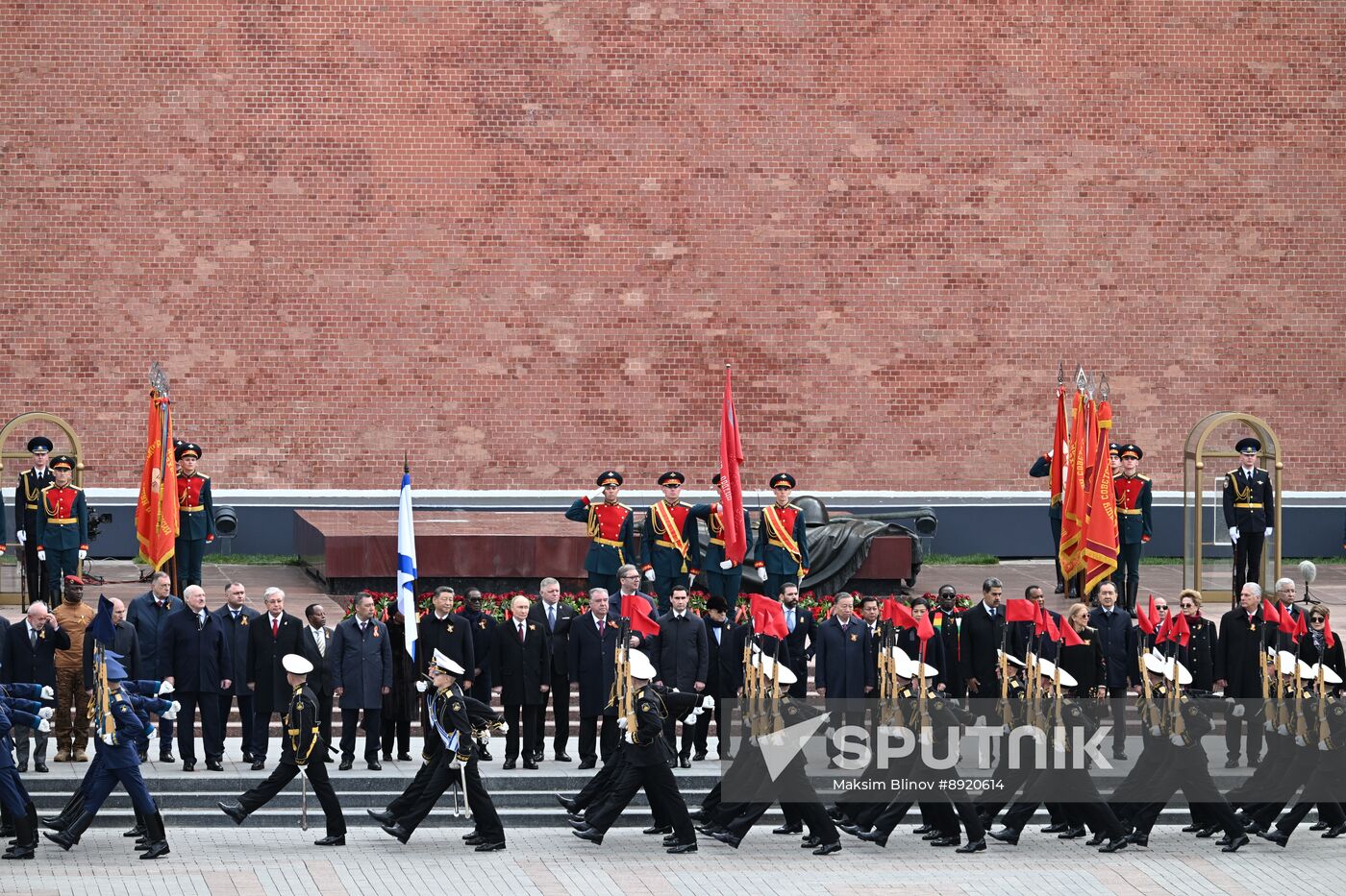 Wreath-laying ceremony at the Tomb of the Unknown Soldier