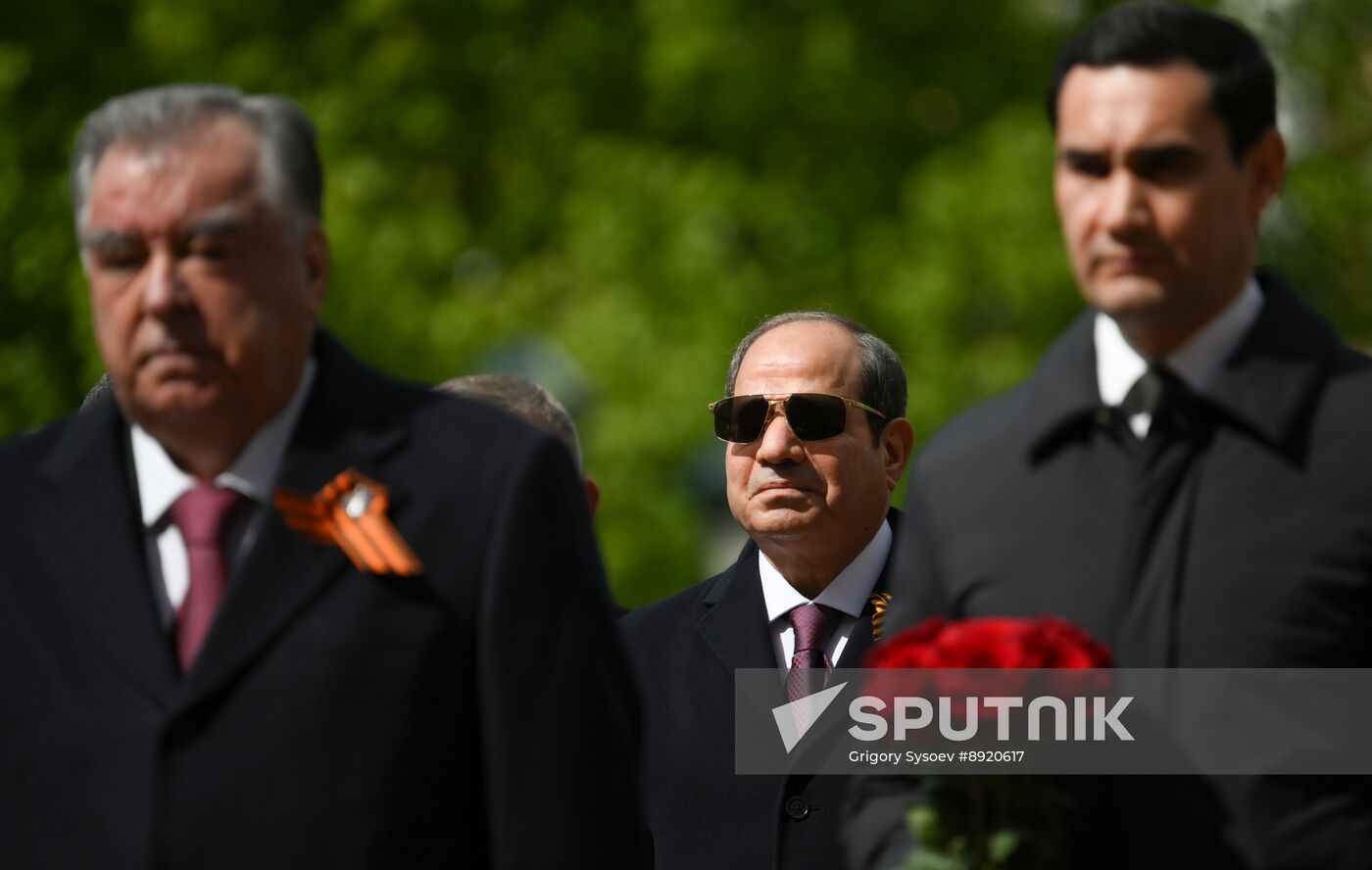 Wreath-laying ceremony at the Tomb of the Unknown Soldier
