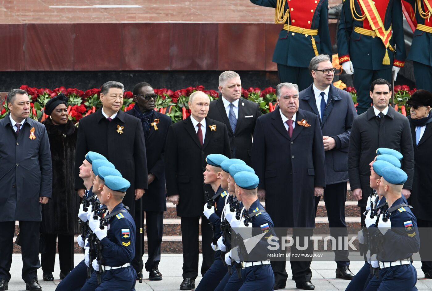 Wreath-laying ceremony at the Tomb of the Unknown Soldier