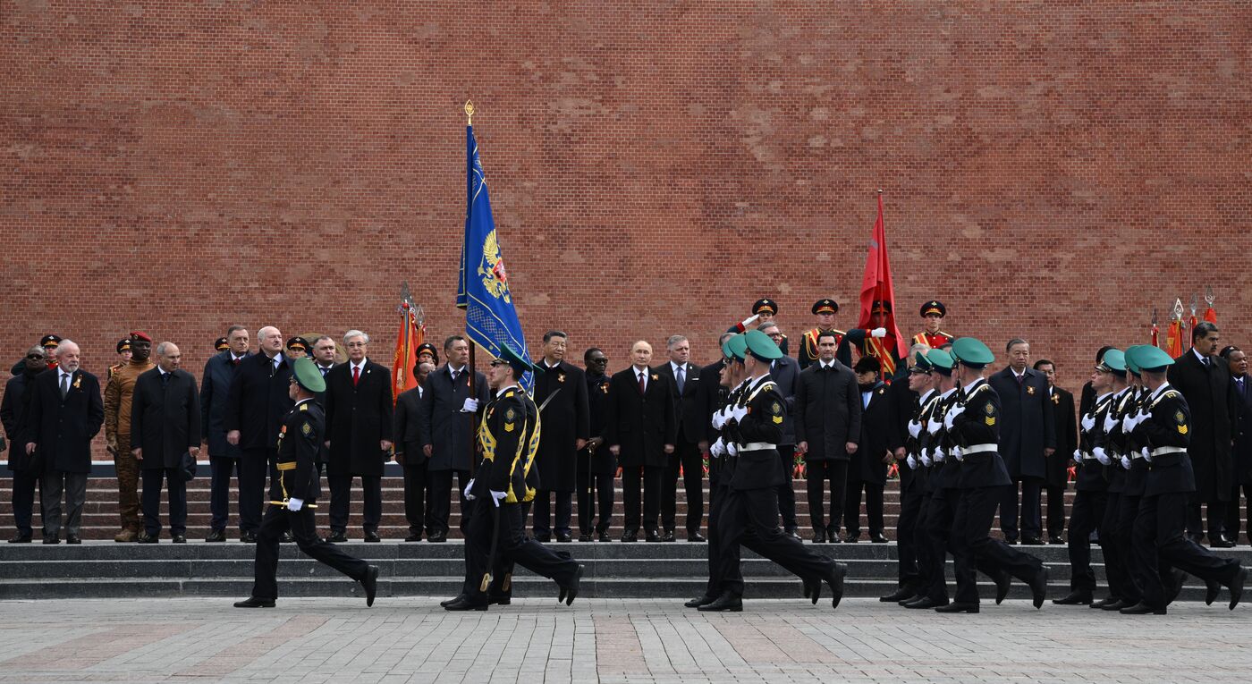 Wreath-laying ceremony at the Tomb of the Unknown Soldier