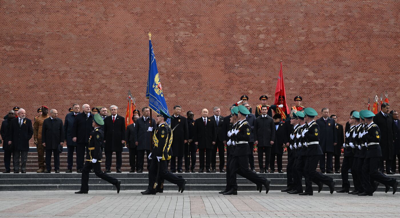 Wreath-laying ceremony at the Tomb of the Unknown Soldier
