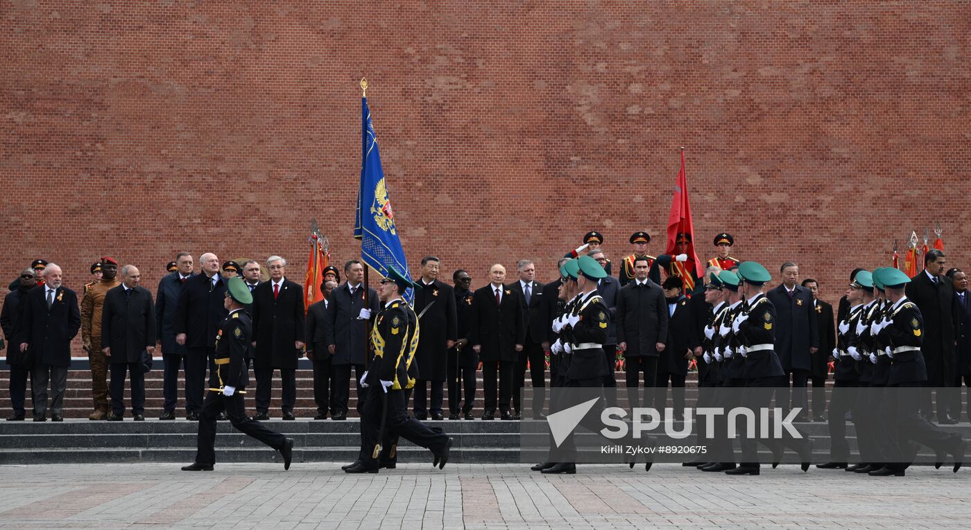 Wreath-laying ceremony at the Tomb of the Unknown Soldier