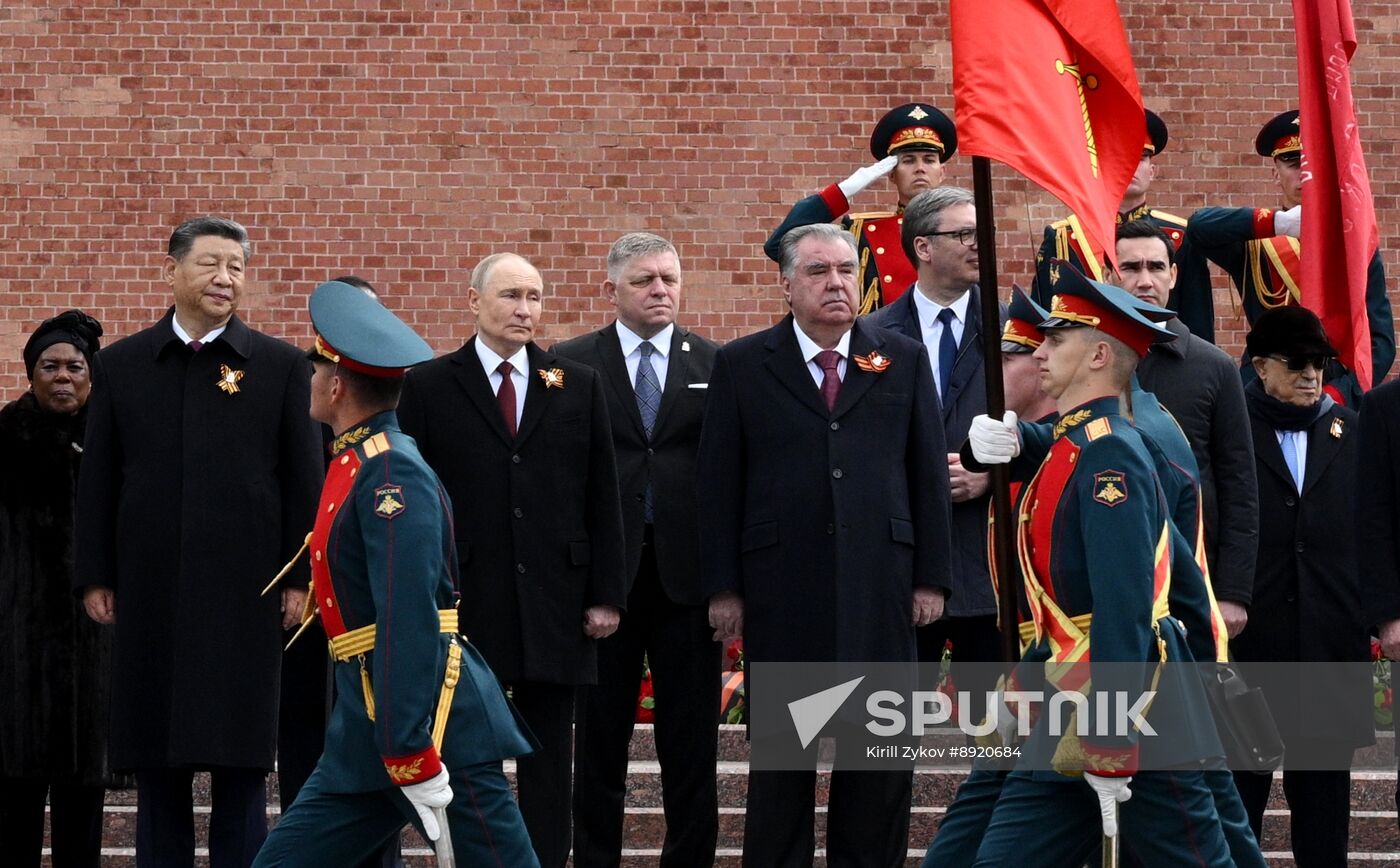 Wreath-laying ceremony at the Tomb of the Unknown Soldier