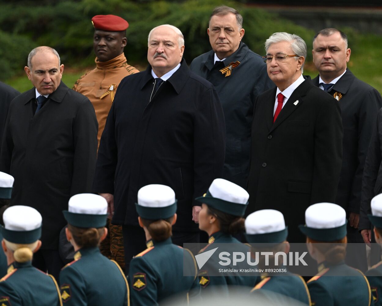 Wreath-laying ceremony at the Tomb of the Unknown Soldier