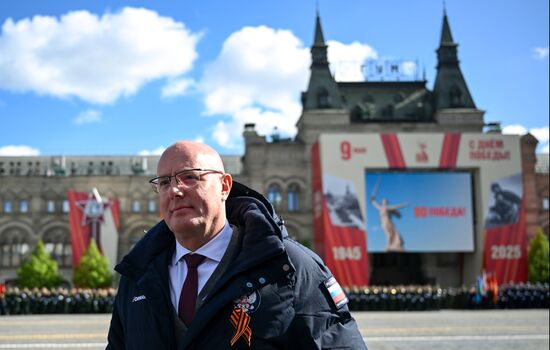 Public figures at military parade marking 80th anniversary of Victory