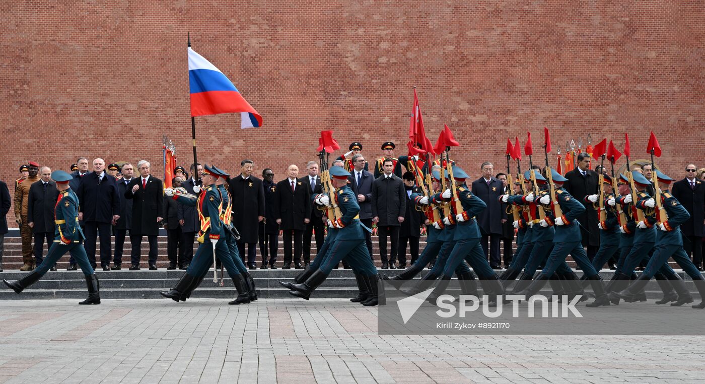 Wreath-laying ceremony at the Tomb of the Unknown Soldier
