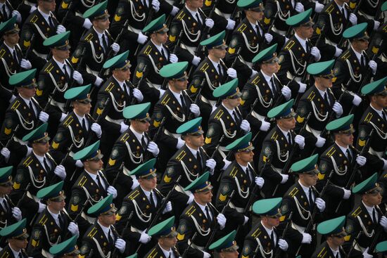 A ceremonial unit of the Moscow Border Institute of the Russian Federal Security Service (FSB) at the military parade to mark the 80th anniversary of Victory in the Great Patriotic War on Red Square in Moscow. Location: Russia, Moscow. Author: Vladimir Astapkovich/Sputnik. Military parade marking 80th anniversary of Victory in Great Patriotic War in Moscow