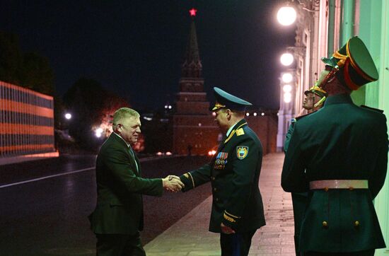 Prime Minister of Slovakia Robert Fico arrives in the Kremlin for his meeting with President of Russia Vladimir Putin. Second left: Commandant of the Moscow Kremlin Lieutenant-General Sergei Udovenko. Location: Russia, Moscow. Author: Ramil Sitdikov/Sputnik. President of Russia Vladimir Putin's meeting with Prime Minister of Slovakia Robert Fico