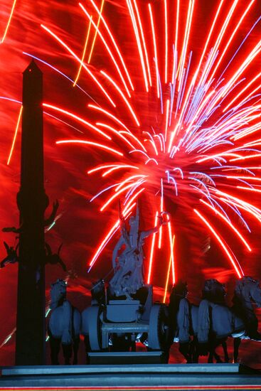 Victory Day fireworks in Moscow. Russia marks the 80th anniversary of Great Patriotic War of 1941-1945. Location: Russia, Moscow. Author: Vladimir Astapkovich/Sputnik. Victory Day fireworks in Moscow
