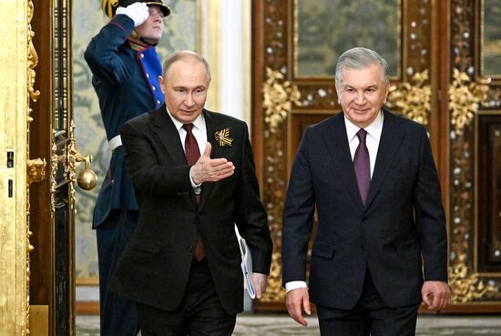 President of Russia Vladimir Putin and President of Uzbekistan Shavkat Mirziyoyev during their meeting. Location: Russia, Moscow. Author: Sergey Bobylev/Sputnik. President of Russia Vladimir Putin's meeting with President of Uzbekistan Shavkat Mirziyoyev