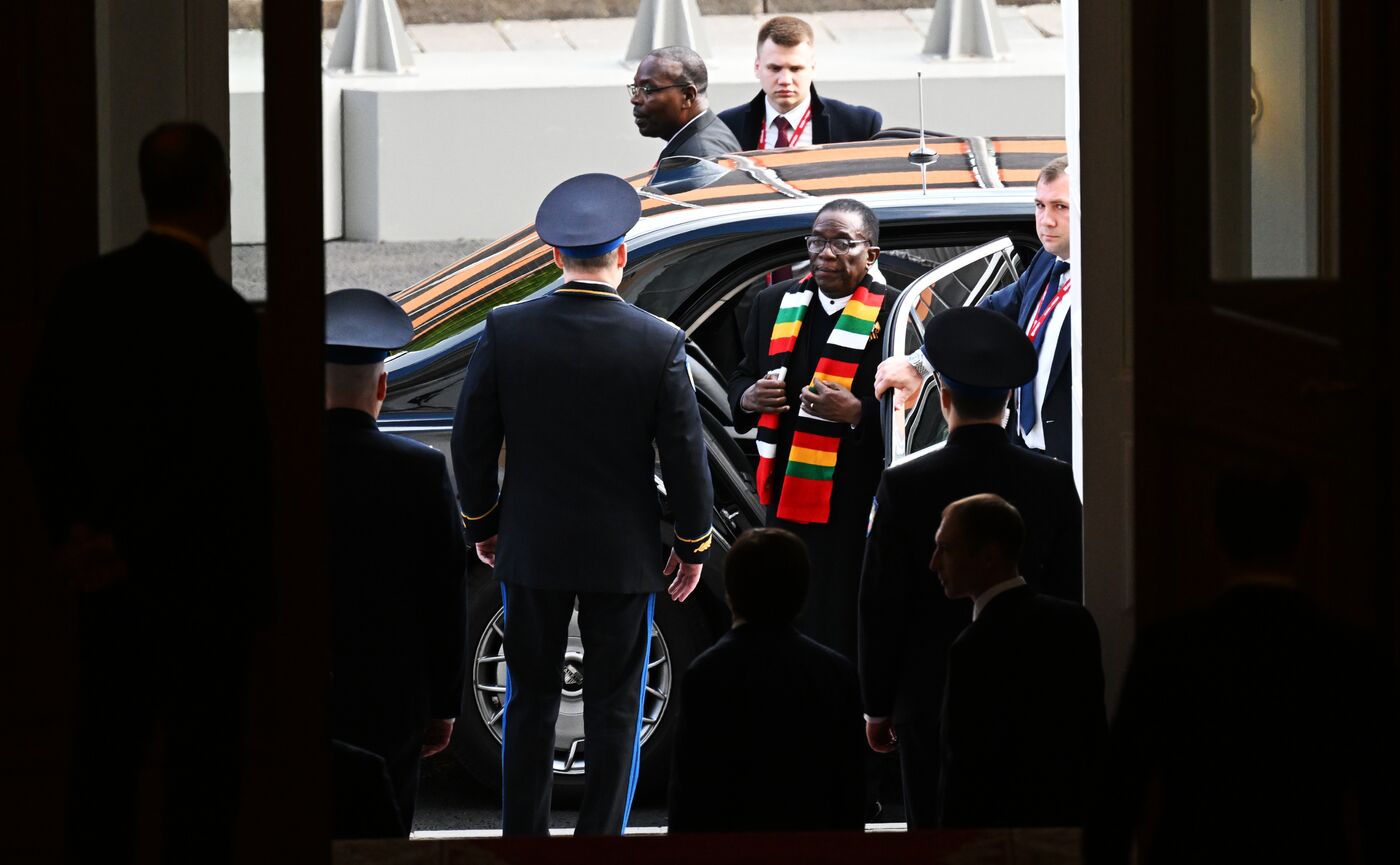President of Russia Vladimir Putin meets with President of Zimbabwe Emmerson Mnangagwa