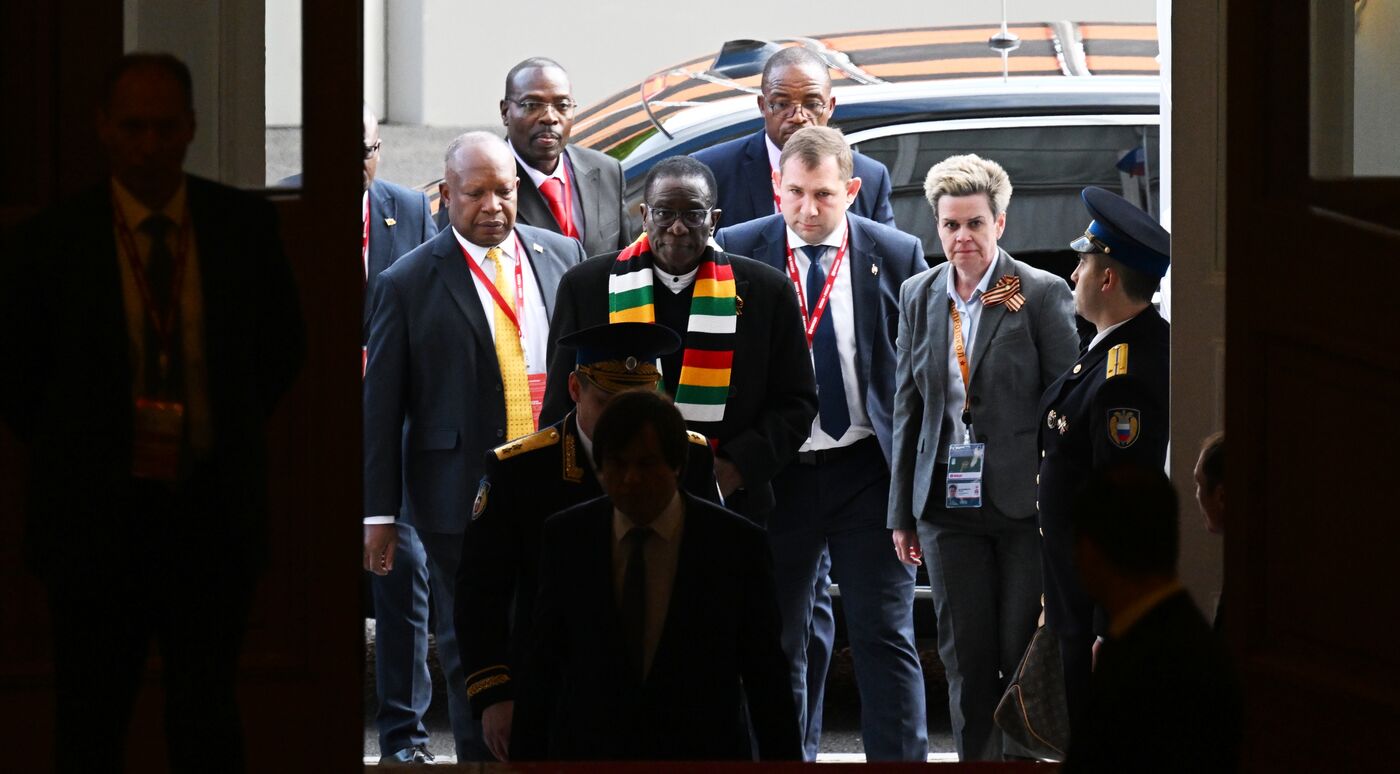 President of Russia Vladimir Putin meets with President of Zimbabwe Emmerson Mnangagwa