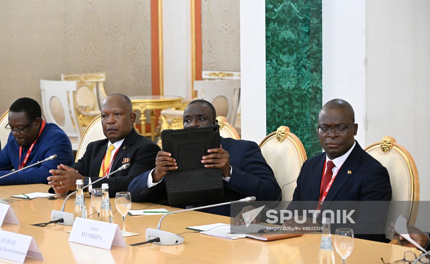President of Russia Vladimir Putin meets with President of Zimbabwe Emmerson Mnangagwa