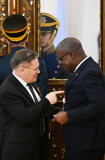 President of Russia Vladimir Putin meets with President of Zimbabwe Emmerson Mnangagwa