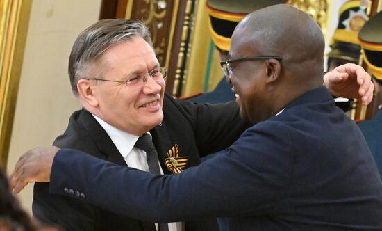 President of Russia Vladimir Putin meets with President of Zimbabwe Emmerson Mnangagwa