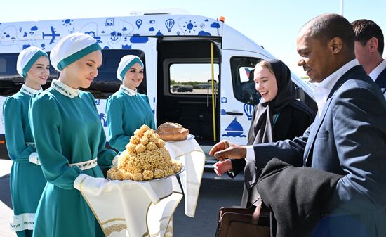 Guests arrive at KAZANFORUM 2025