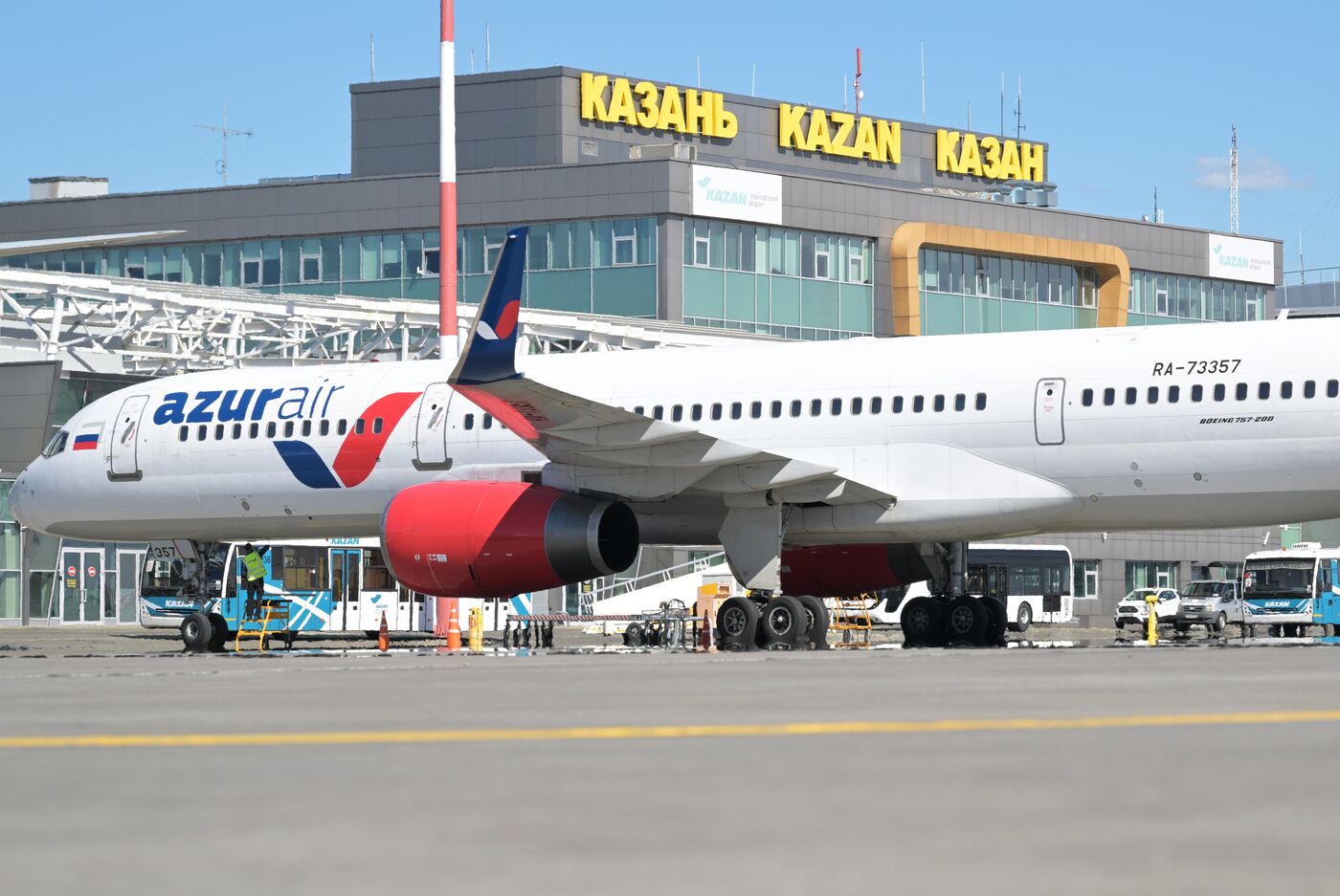 Guests arrive at KAZANFORUM 2025
