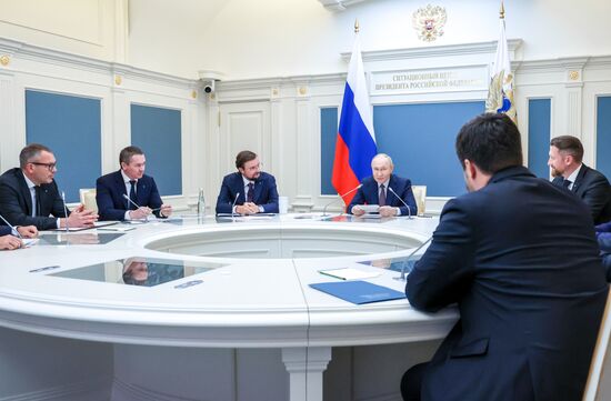 Russia Putin Delovaya Rossiya Organisation
