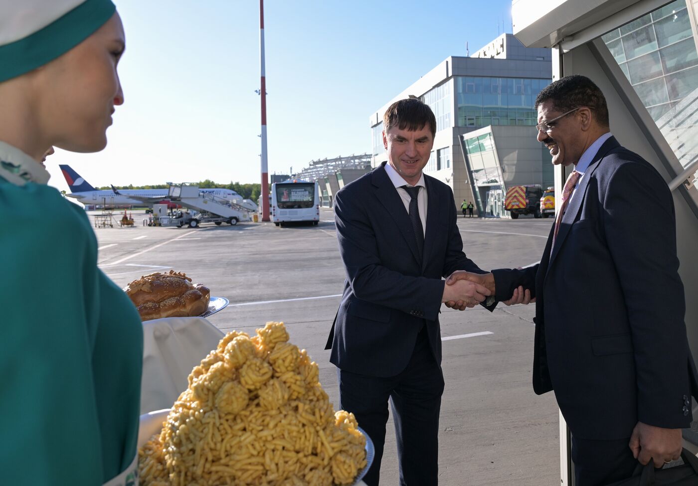 Guests arrive at KAZANFORUM 2025