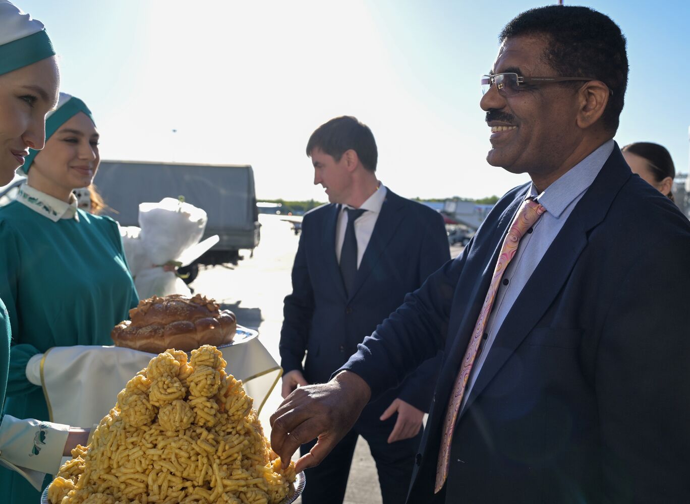 Guests arrive at KAZANFORUM 2025