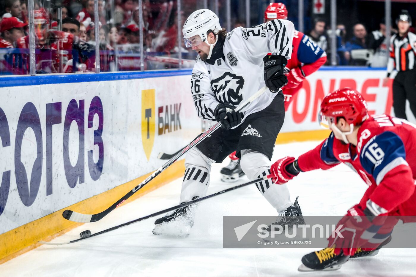 Russia Ice Hockey Kontinental League Lokomotiv - Traktor