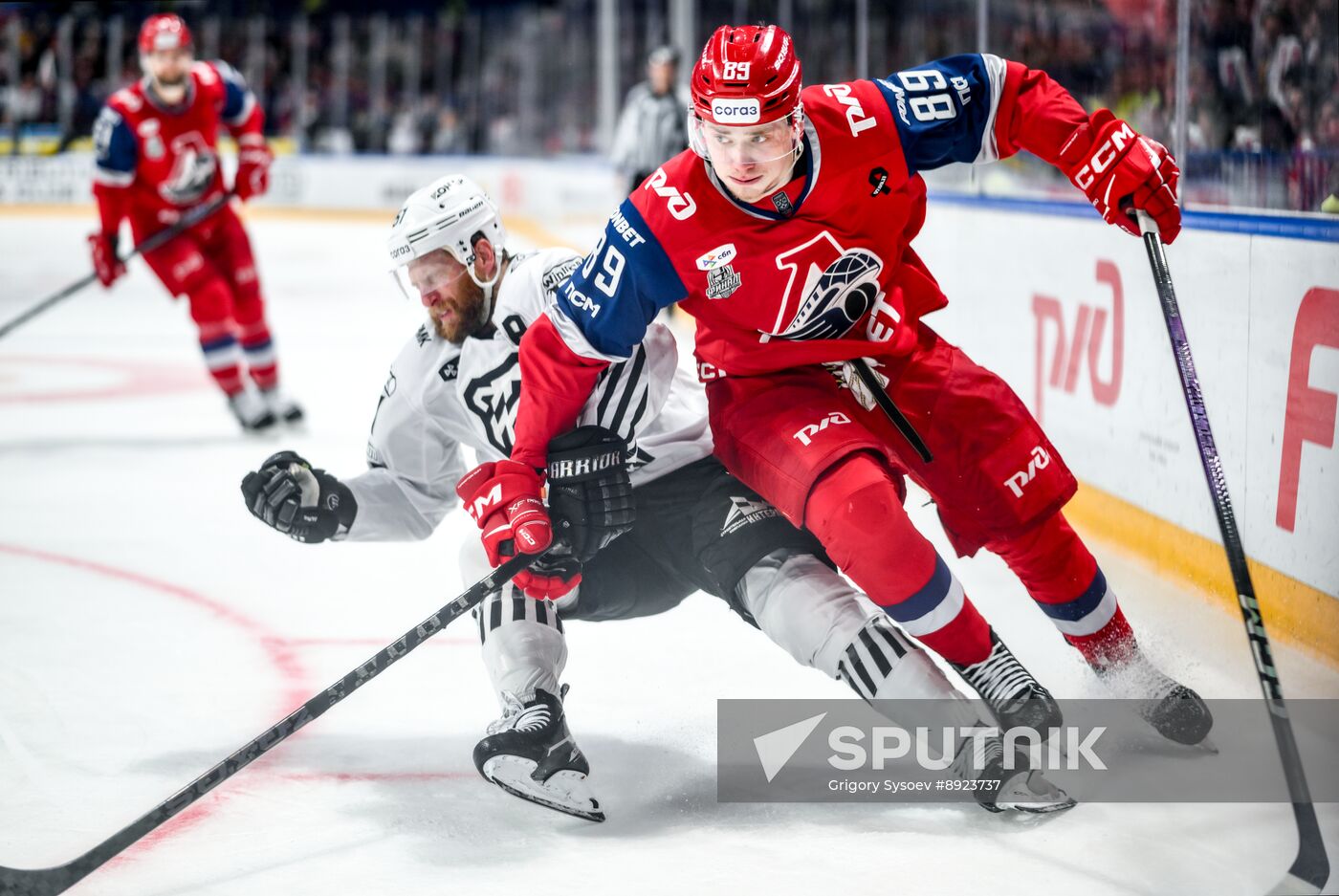 Russia Ice Hockey Kontinental League Lokomotiv - Traktor