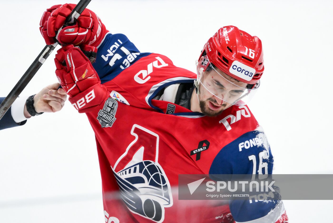 Russia Ice Hockey Kontinental League Lokomotiv - Traktor